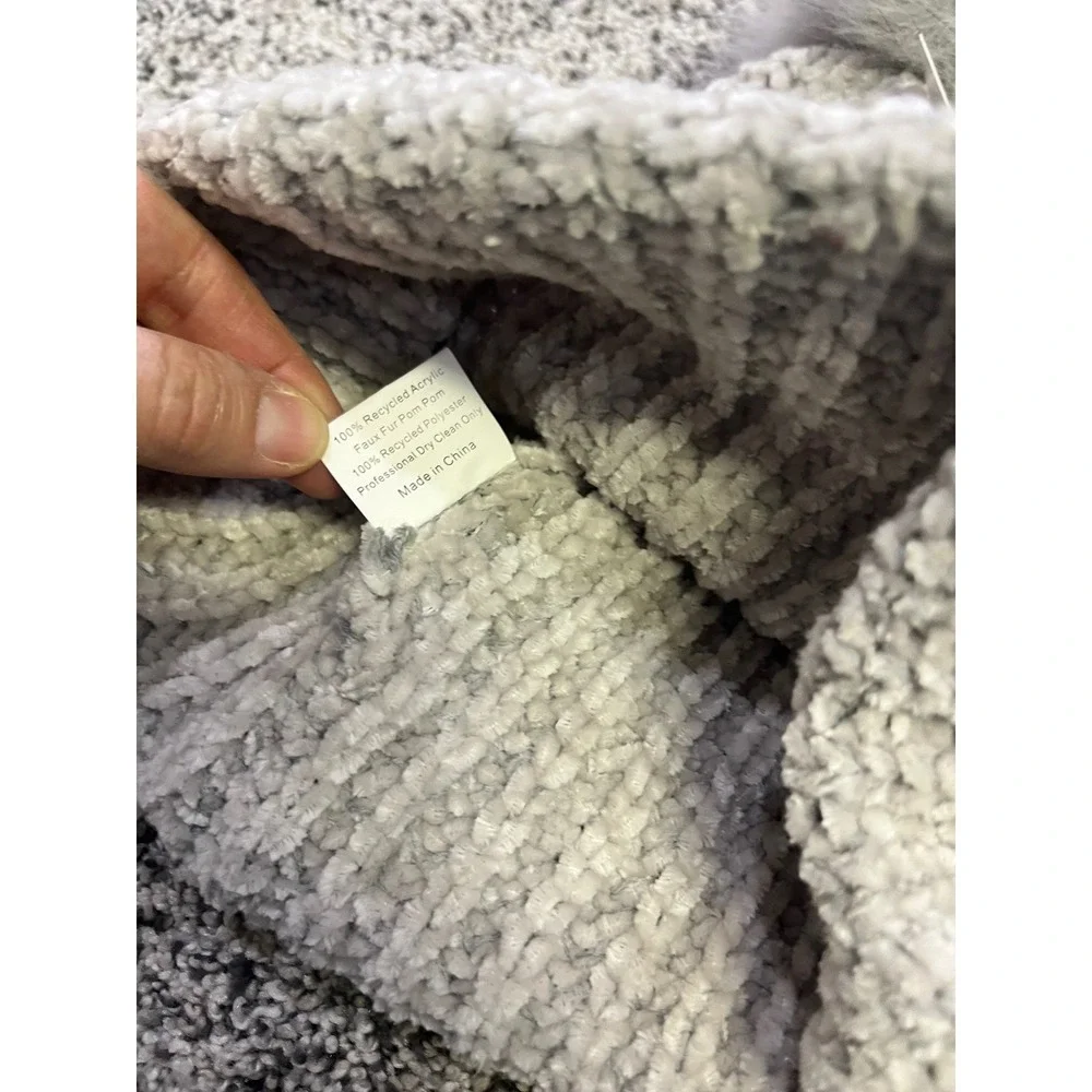 Jules Kae Beanie Pom Pom‎ Hat Womens Grey Knit Faux Fur Recycled Vegan NEW